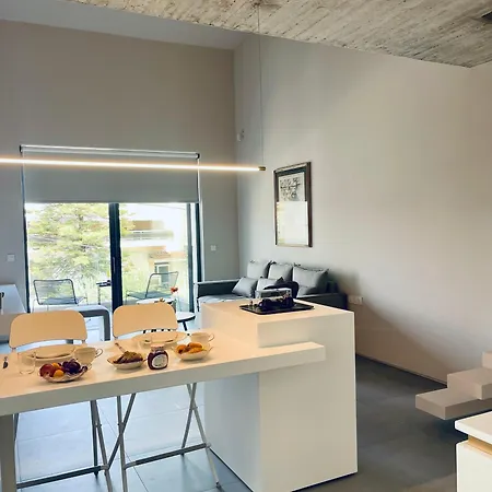 Allofts アパート カラマタ